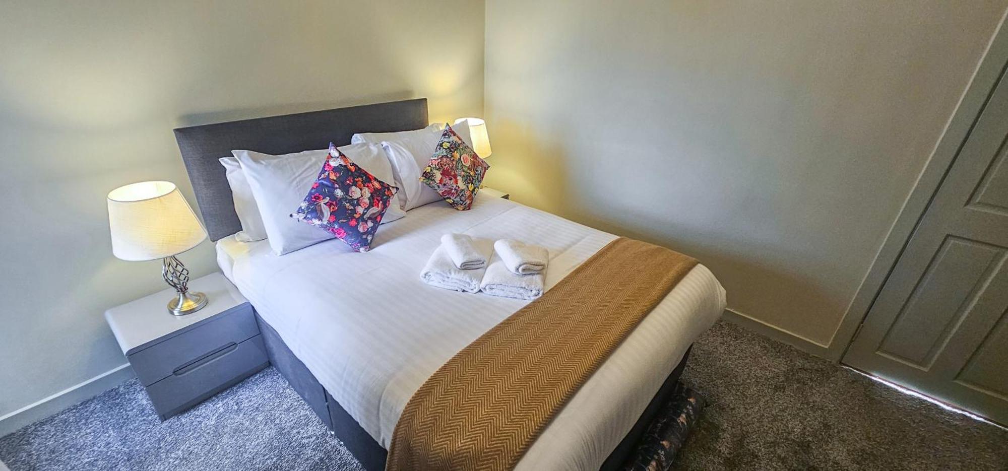 Royal Mile - Bright 2 Bedroom Apartment Edimburgo Esterno foto